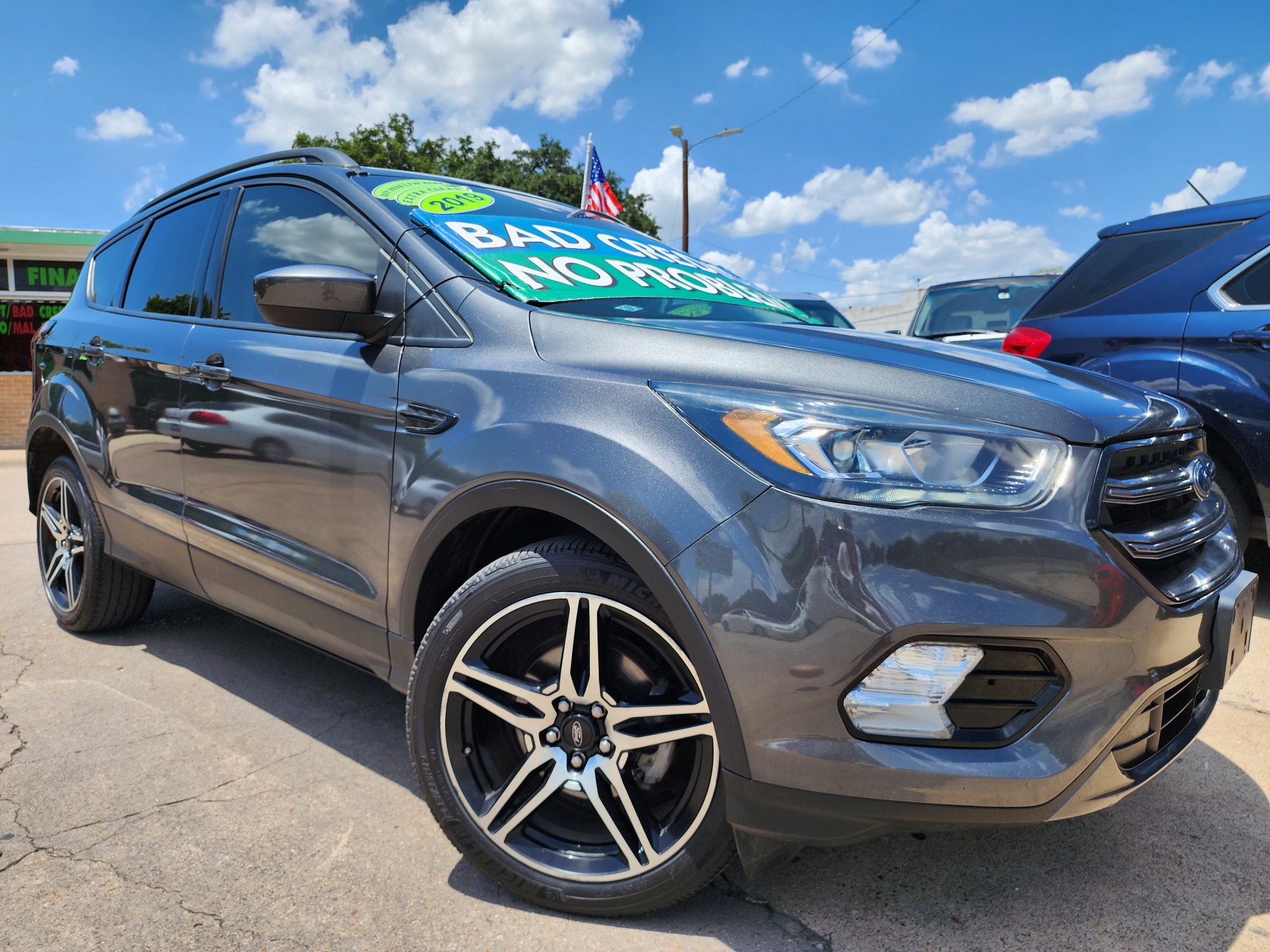 2019 GRAY Ford Escape SEL (1FMCU0HD2KU) , AUTO transmission, located at 2660 S.Garland Avenue, Garland, TX, 75041, (469) 298-3118, 32.885551, -96.655602 - Welcome to DallasAutos4Less, one of the Premier BUY HERE PAY HERE Dealers in the North Dallas Area. We specialize in financing to people with NO CREDIT or BAD CREDIT. We need proof of income, proof of residence, and a ID. Come buy your new car from us today!! This is a Super Clean 2019 FORD ESCAP - Photo #0